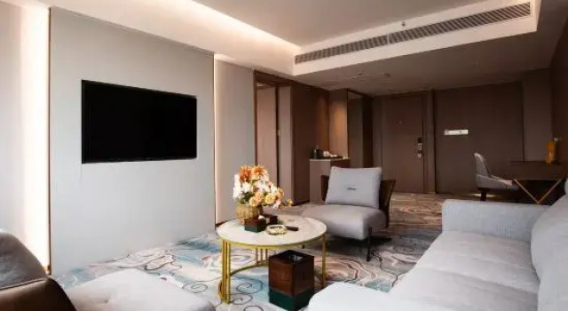 Люкс Deluxe Dragon City International Hotel
