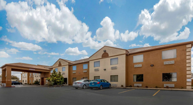 Quality Inn West Memphis I-40, Забронировать Отель Уэст-Мемфис Арканзас, рядом с Baptist Memorial Hospital Crittenden