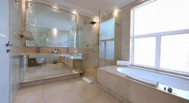 Двухместный номер Standard с балконом The Clarendon - Bantry Bay