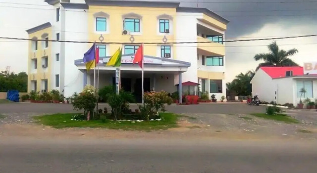 Hotel Grand Riviera