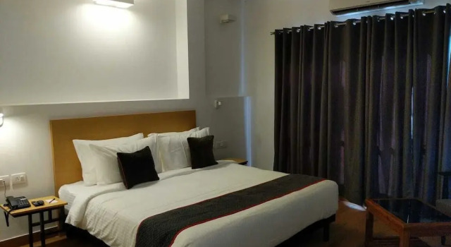 Republica Guest House, Boek Pension Hotels in Noord-Goa met parkeren, Parkeren
