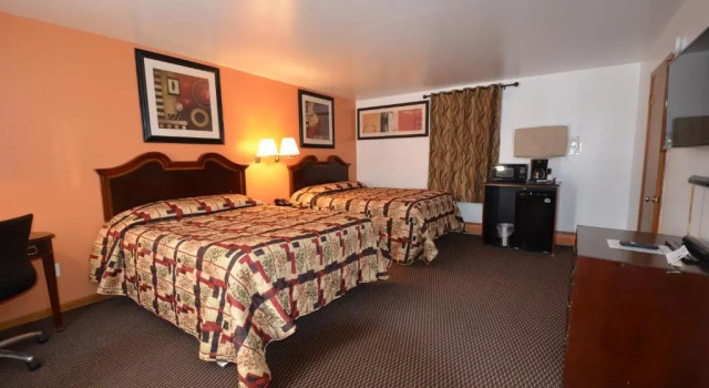 Четырёхместный номер Standard Williamstown Motel