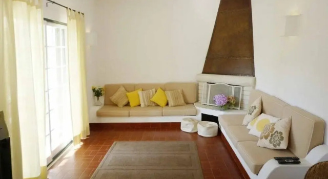 Villa Pelicano AL in Corroios, Book Villa Corroios 