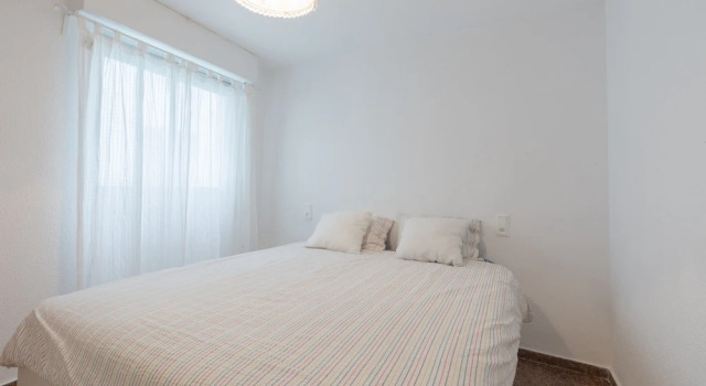 Apartamentos En El Mar, Забронировать Апартаменты/квартира Отели Торревьеха с бассейном, рядом с Molino del Agua Park Municipal Natural Park, Бассейн