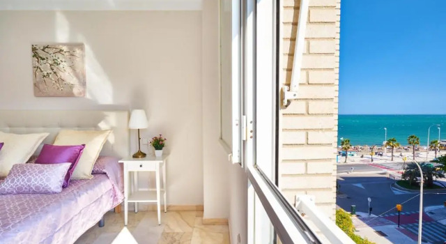 Apartamento Málaga City Beach, Забронировать Апартаменты/квартира Отели Малаги с парковкой, рядом с Автобусный вокзал Malaga, Парковка