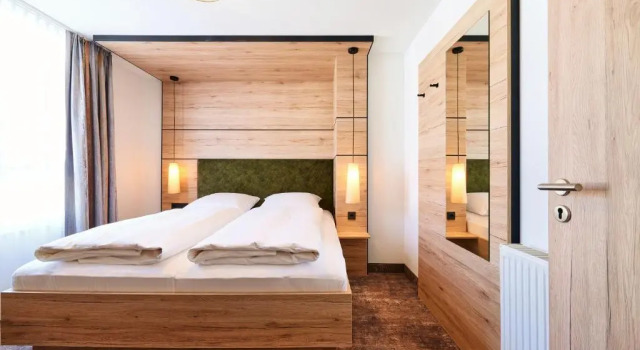 Hotel Schneider, Book Hotel Allersberg Franconian Lake District