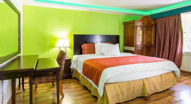 Люкс Magnuson Hotel Little Rock South