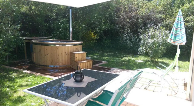 Коттедж Spa Cabanon de Charme - Le Garagaï