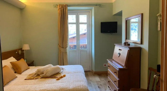 Четырёхместный номер Standard Hotel Serena Cortina