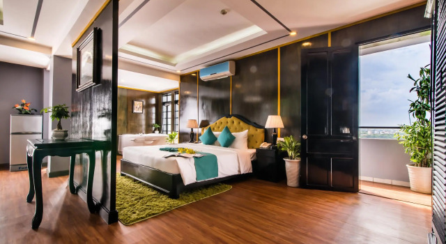 Люкс The Sunriver Boutique Hotel Hue