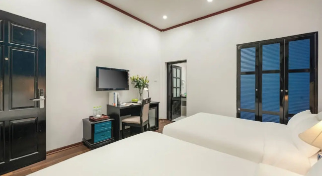 Семейный номер Standard с балконом Hanoi Starlight Boutique Hotel