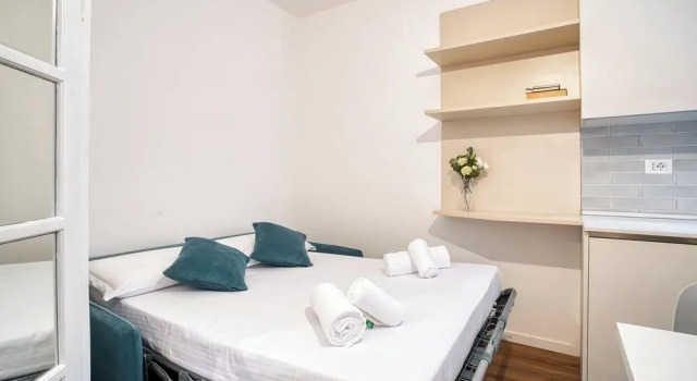 Compact studio near the City Centre, Забронировать Апартаменты/квартира Милан Ломбардия, рядом с Colonne di San Lorenzo