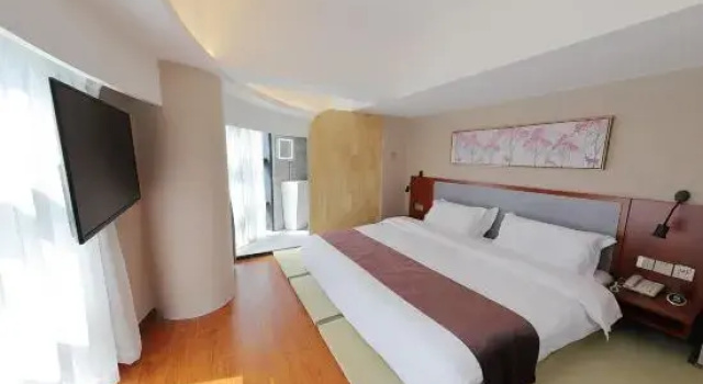 Семейный номер Deluxe Дуплекс Shanghai Menglong Hotel Management