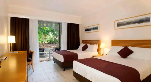 Двухместный номер Standard с балконом Novotel Sunshine Coast Resort