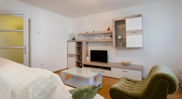 Апартаменты Apartment Anna with FREE private parking