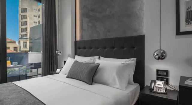 Двухместный номер Comfort с балконом No 15 Ermou Hotel