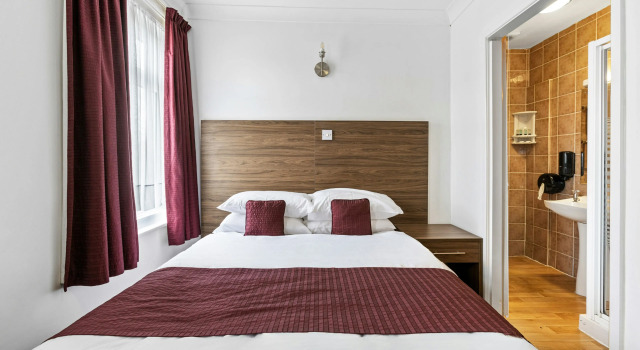 Sandy Lodge Hotel Newquay, Забронировать Отель Отели Ньюки 3 звезды, рядом с Озеро с прокатом лодок в городе Ньюки, 3*