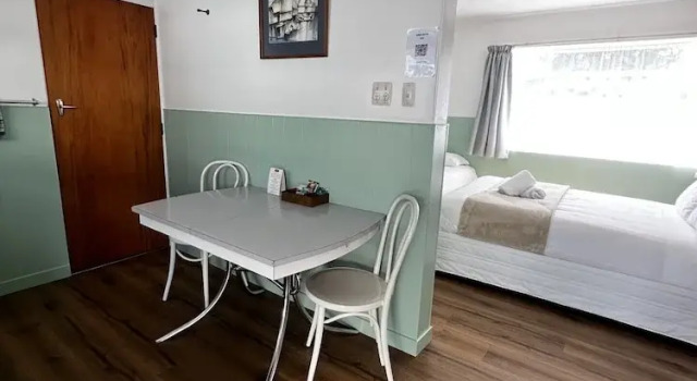 Двухместный семейный номер Standard с видом на сад Bings Motel