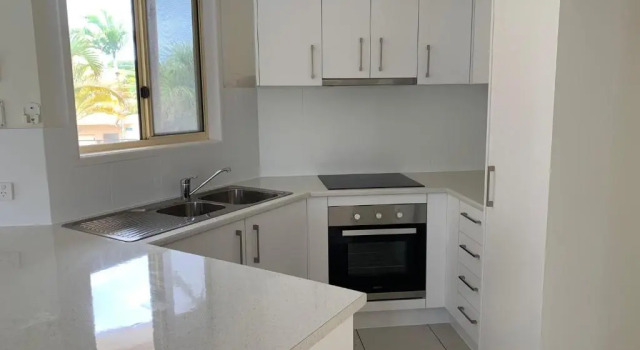 Апартаменты с 3 комнатами Coolum Beach Getaway Resort