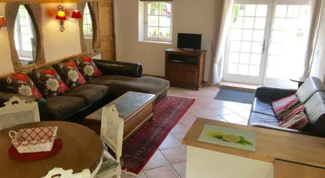 La Tuilerie Grange (Adults only gite) with two en-suite double bedrooms, Buchen Sie Hotel Le Bugue Dordognetal