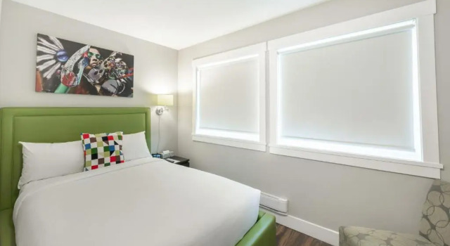 Двухместный номер Deluxe Queens Hotel