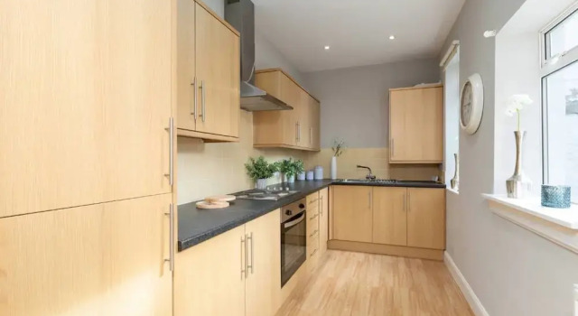 Trendy Ground-floor 2-bedroom Apartment Close to Haymarket Station, Забронировать Апартаменты/квартира Эдинбург Midlothian, рядом с Dean Village