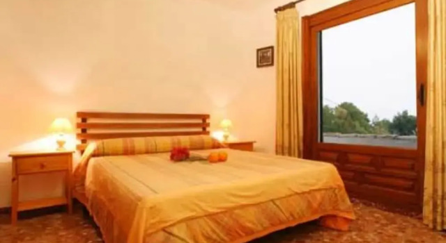 Bonestar in Javea With 5 Bedrooms and 2 Bathrooms