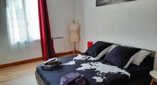 Le studio d Olivia, Book Hotel Hotels in Avallon with Parking, Parking