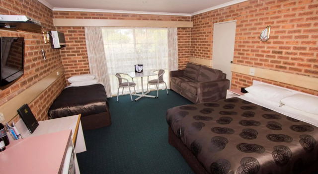 Best Western Colonial Motor Inn, Rezerwuj Hotel Bairnsdale Gippsland
