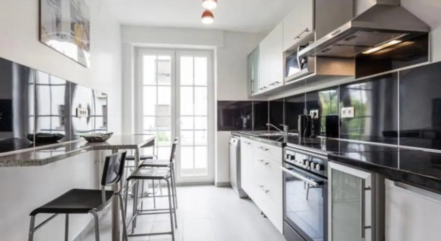 Апартаменты Charmant appartement avec terrasse dans villa