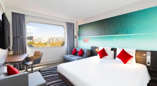 Семейный номер Classic Отель Novotel Paris Centre Tour Eiffel