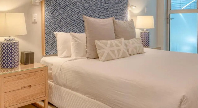 Апартаменты Hastings Street Rooftop с 2 комнатами On The Beach Noosa Resort
