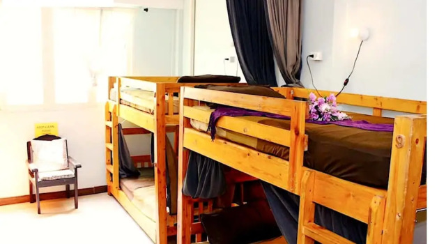 Кровать в общем номере Good Deal Hostel