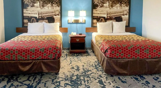 Четырёхместный номер Standard Travelodge by Wyndham Lamoni