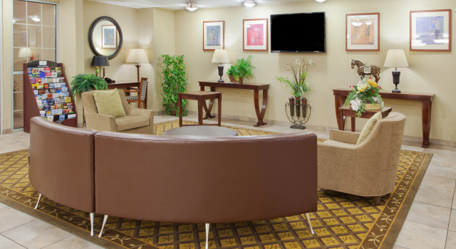 Candlewood Suites Lexington by IHG