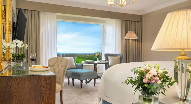 Двухместный номер Deluxe Glenlo Abbey Hotel
