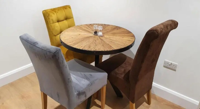 Garland Stylish Apartment 2 In Greater London
