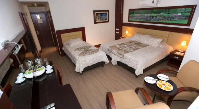 Трёхместный номер Standard с видом на море Mersin Oteli
