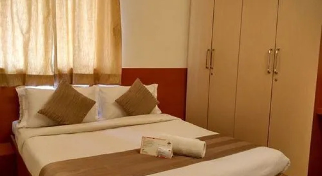 SAP Golden Grande, Rezerwuj Hotel Hotele w Bangalore z parkingiem, Parking
