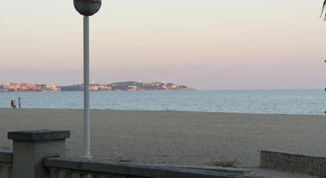 Апартаменты APARTAMENTO 1ª LINEA DE MAR CAMBRILS VILAFORTUNY