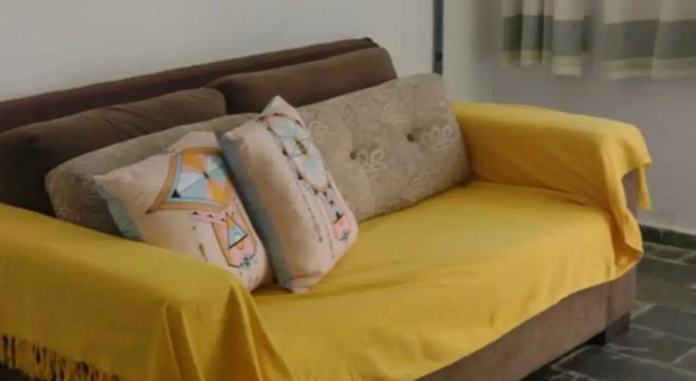 Alugo Apart. quarto/sala na Enseada Azul-Guarapari, Забронировать Отель Гуарапари Эспириту-Санту, рядом с Lua de Prata Lagoon