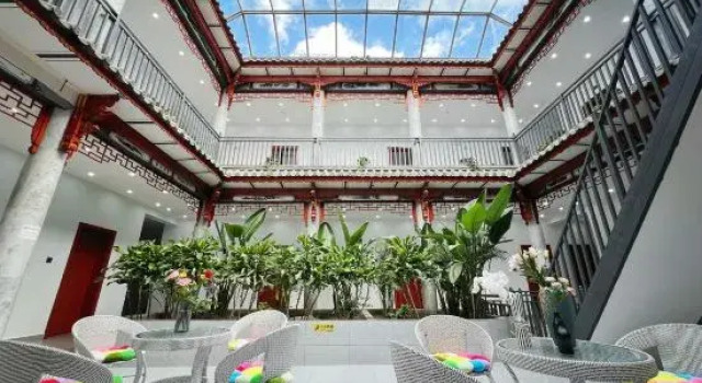 Dali Hanyu · Villa Seaview B&B (Erhai Huanhai East Road), Prenota Bed & breakfast Hotel a Dali con parcheggio, Parcheggio