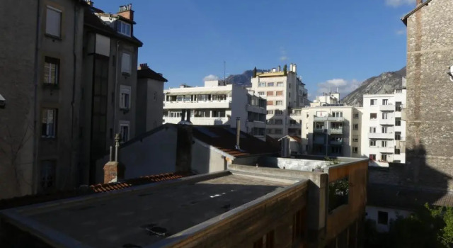 70 rue Thiers Championnet, close SNCF, new & design, 2 bedrooms, 1 office, Забронировать Апартаменты/квартира Гренобль Grenoble Area