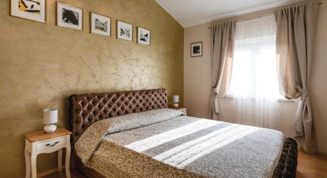 Amazing Home in Ravni with Hot Tub, WiFi & 1 Bedrooms, Réserver Hôtel Hôtels et hébergements à Ravni, Hôtel
