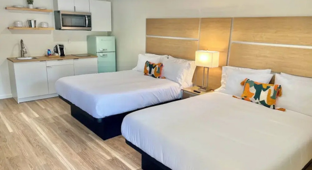 Far Out Motel, Забронировать Мотель Мотели Старквилл, рядом с Энтомологический музей Миссисипи, Мотель