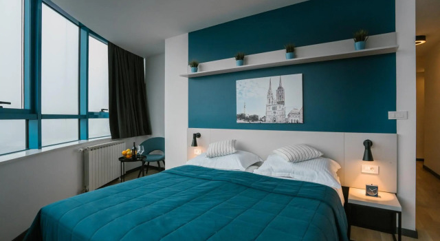 Hotel Blue