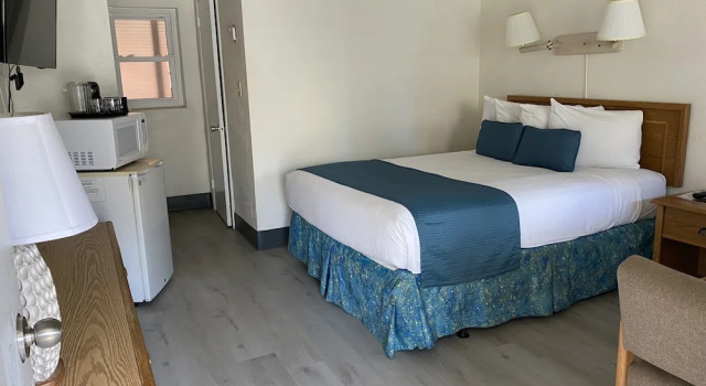 Beach Shell Inn, Забронировать Отель Отели в центре Форт-Майерс-Бич, в центре
