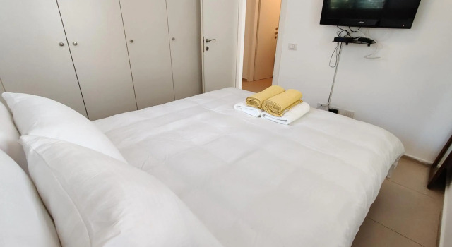 2BDR Holiday Home by Mezizim Beach and TLV Port!, Buchen Sie Hotel Tel Aviv Bezirk Tel Aviv