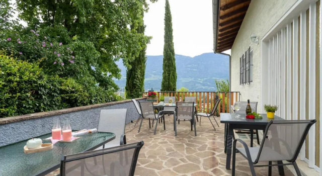 Апартаменты MeranoView Apartments