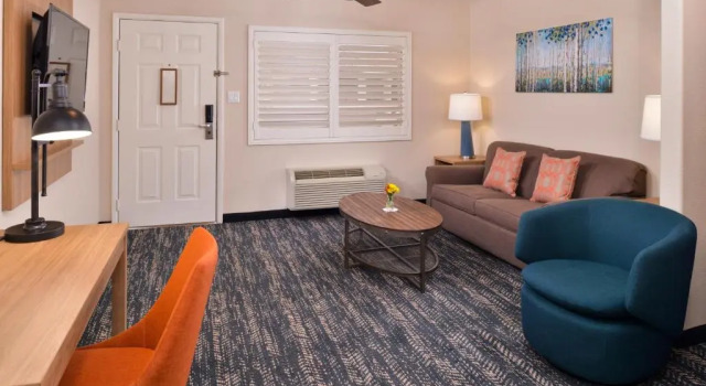 Двухместный люкс Superior La Fuente Inn & Suites